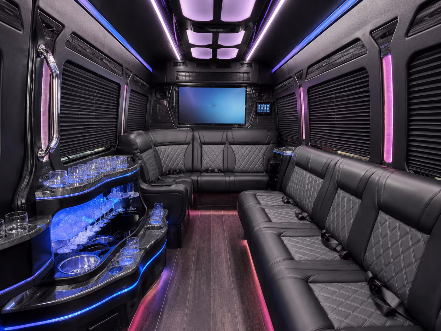 bus rental services for federal agencies near rochester hills michigan