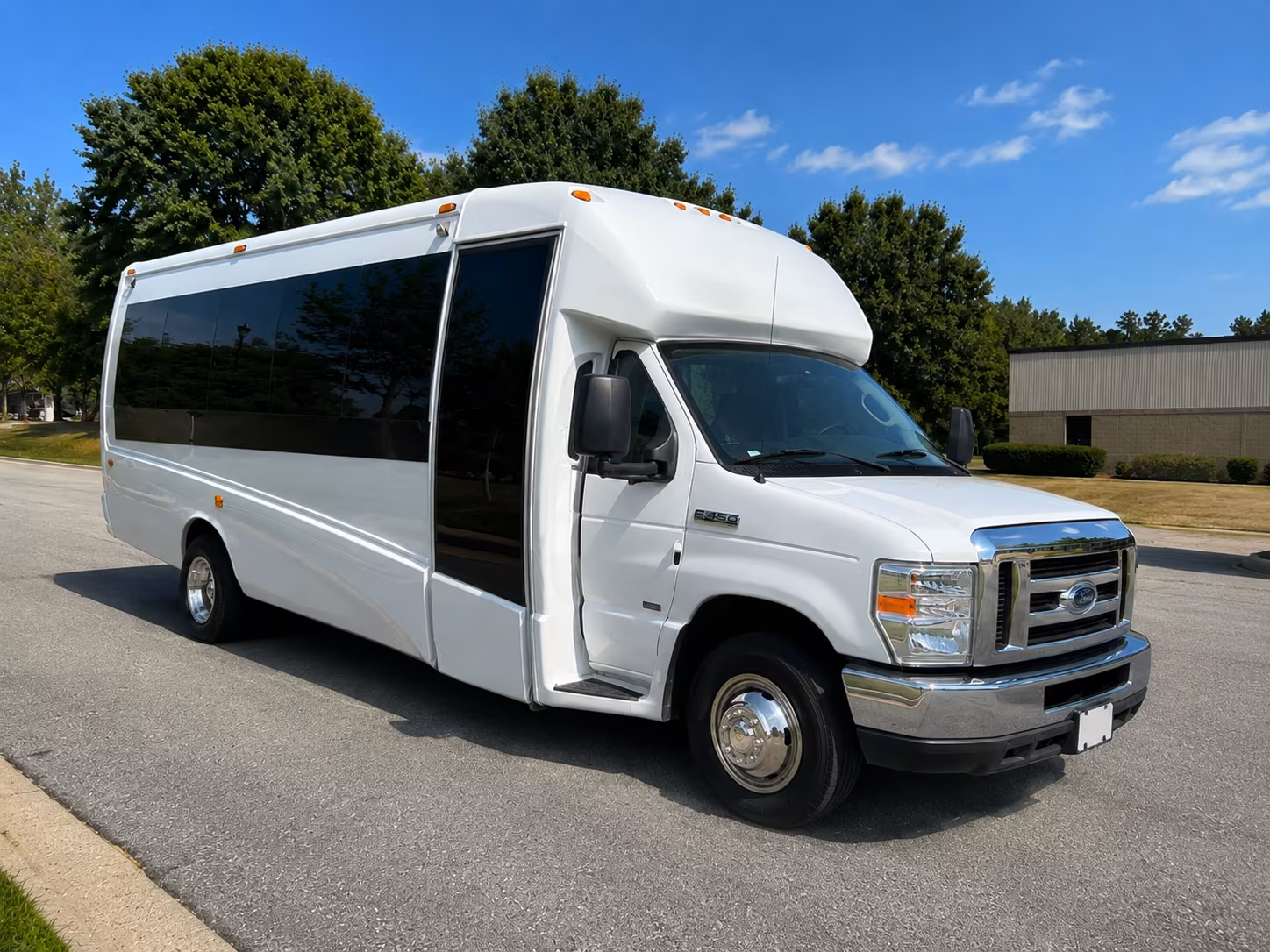 bus rentals for bands performers and music groups based in rochester hills