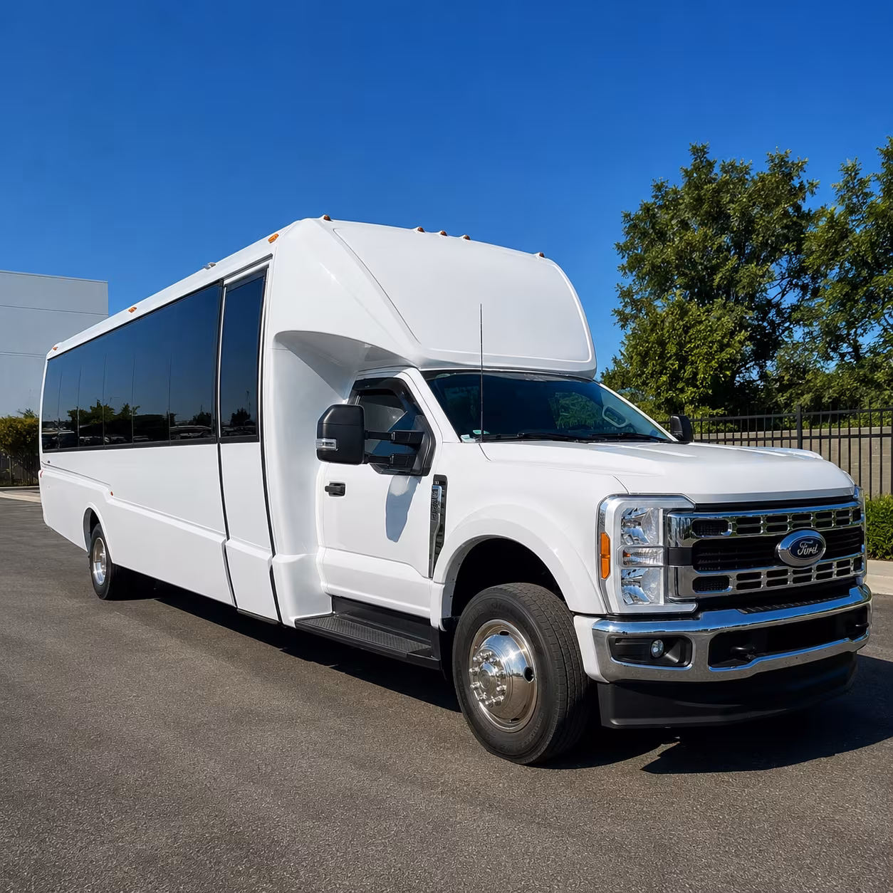 charter buses for corporate events and conference shuttles in rochester hills