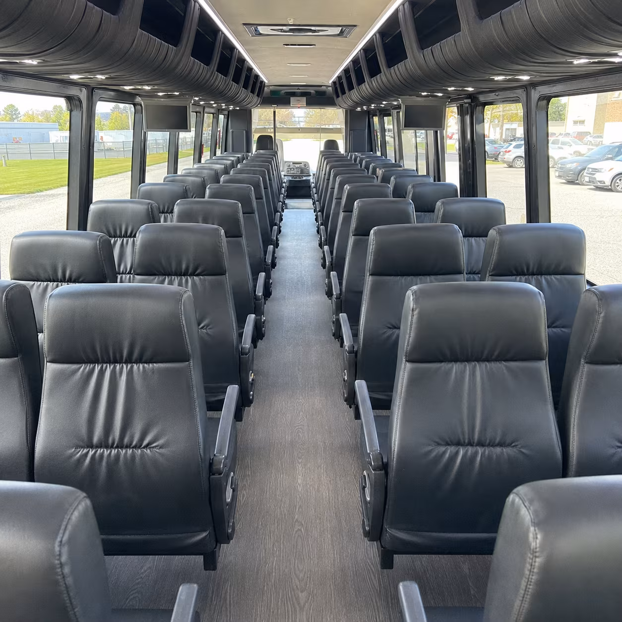 charter buses for rochester hills ceremony to reception transfers
