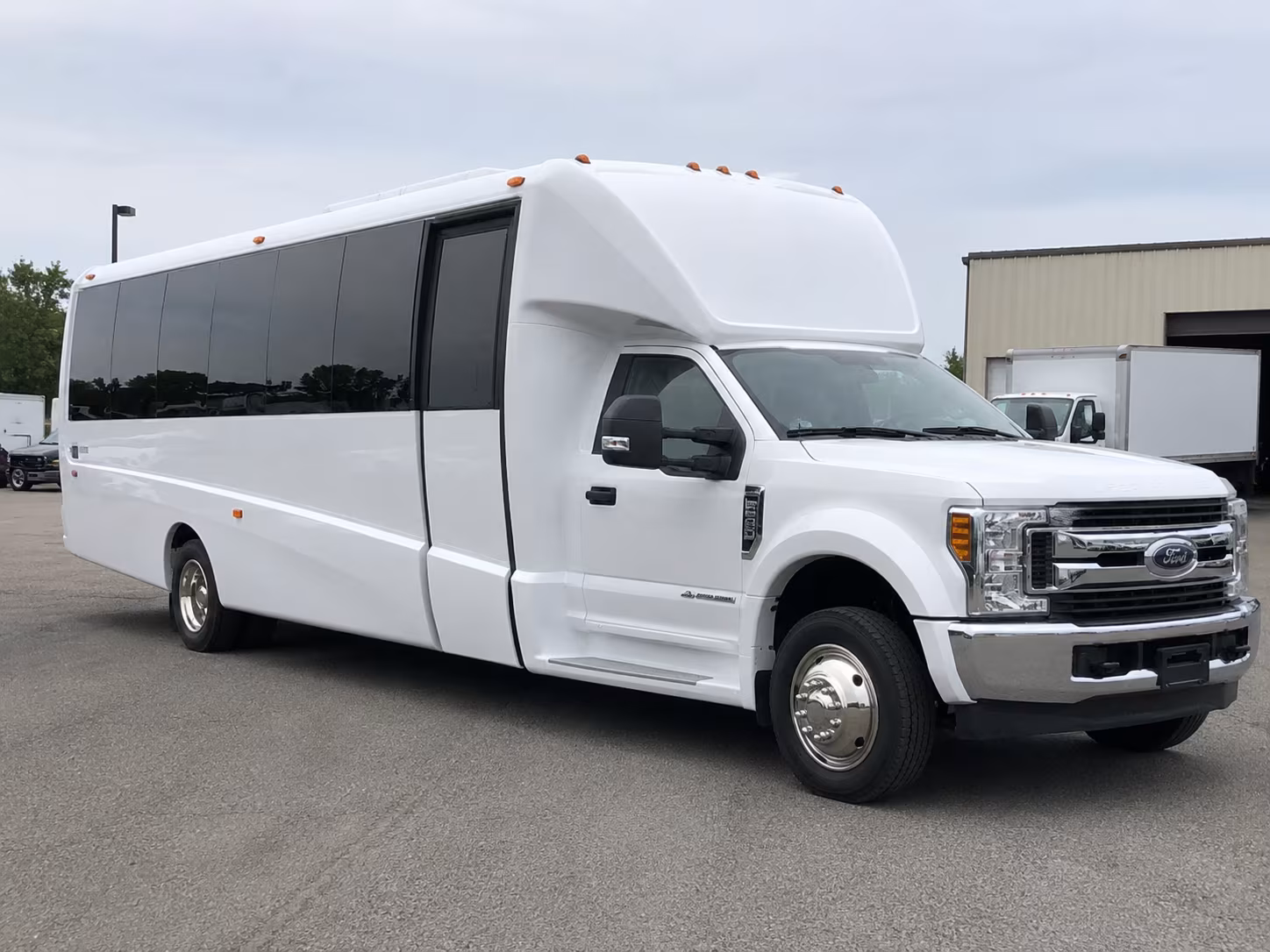 concert and festival buses to pine knob and beyond