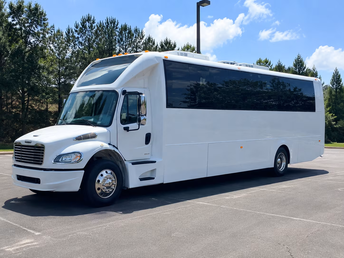 party buses to detroit red wings and pistons games at little caesars arena
