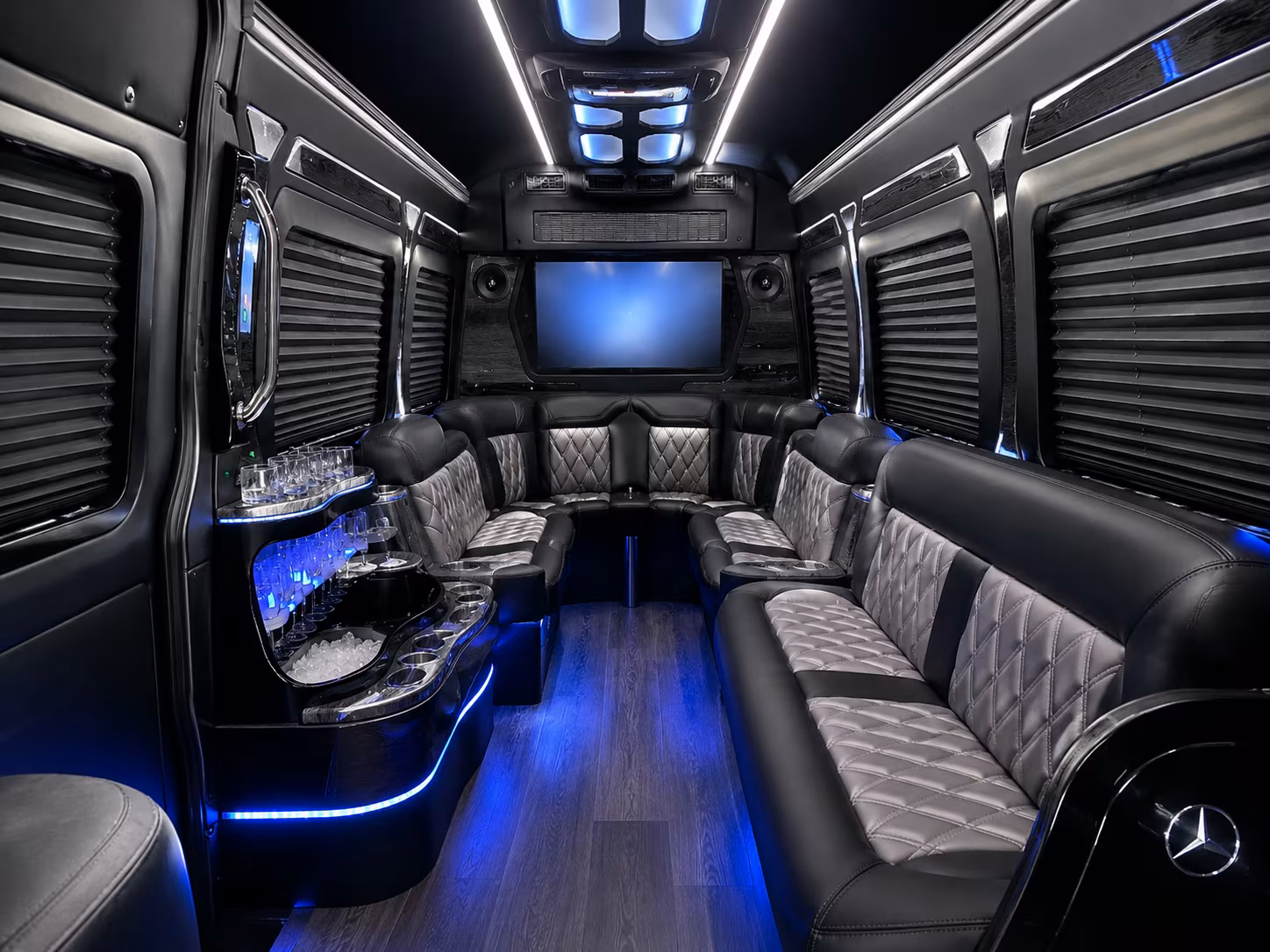 prom homecoming and school event buses in rochester hills