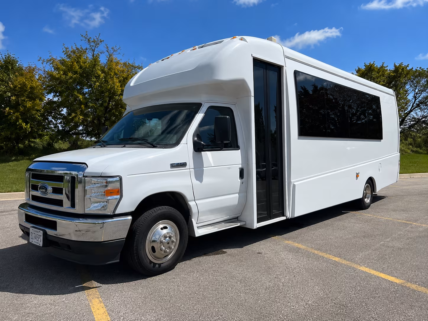 rochester hills quincea n era sweet 16 party bus rental