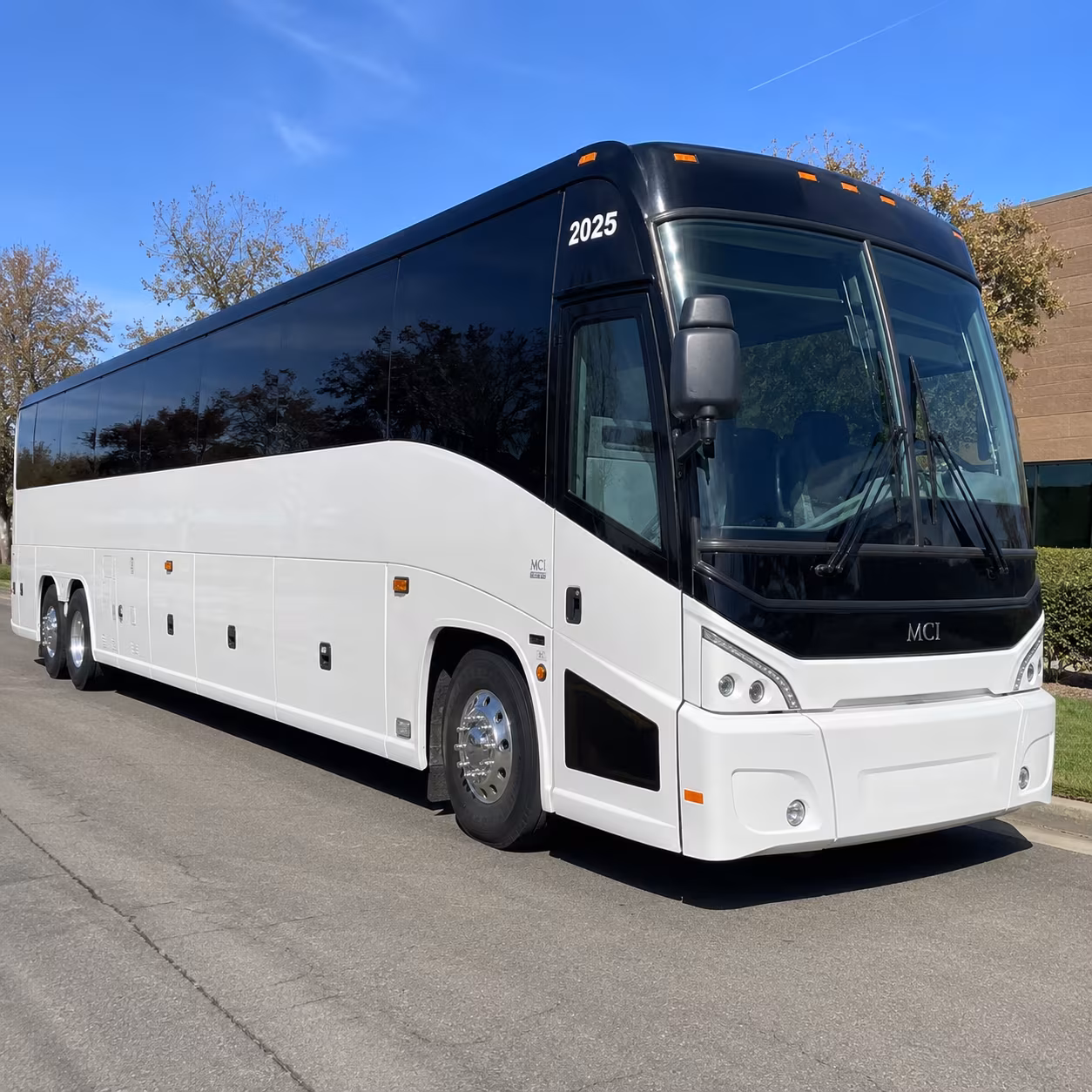 why rent using rochesterhillscoachbusservice com